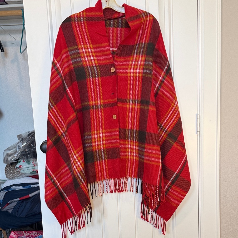 Red Plaid Buttoned Shawl